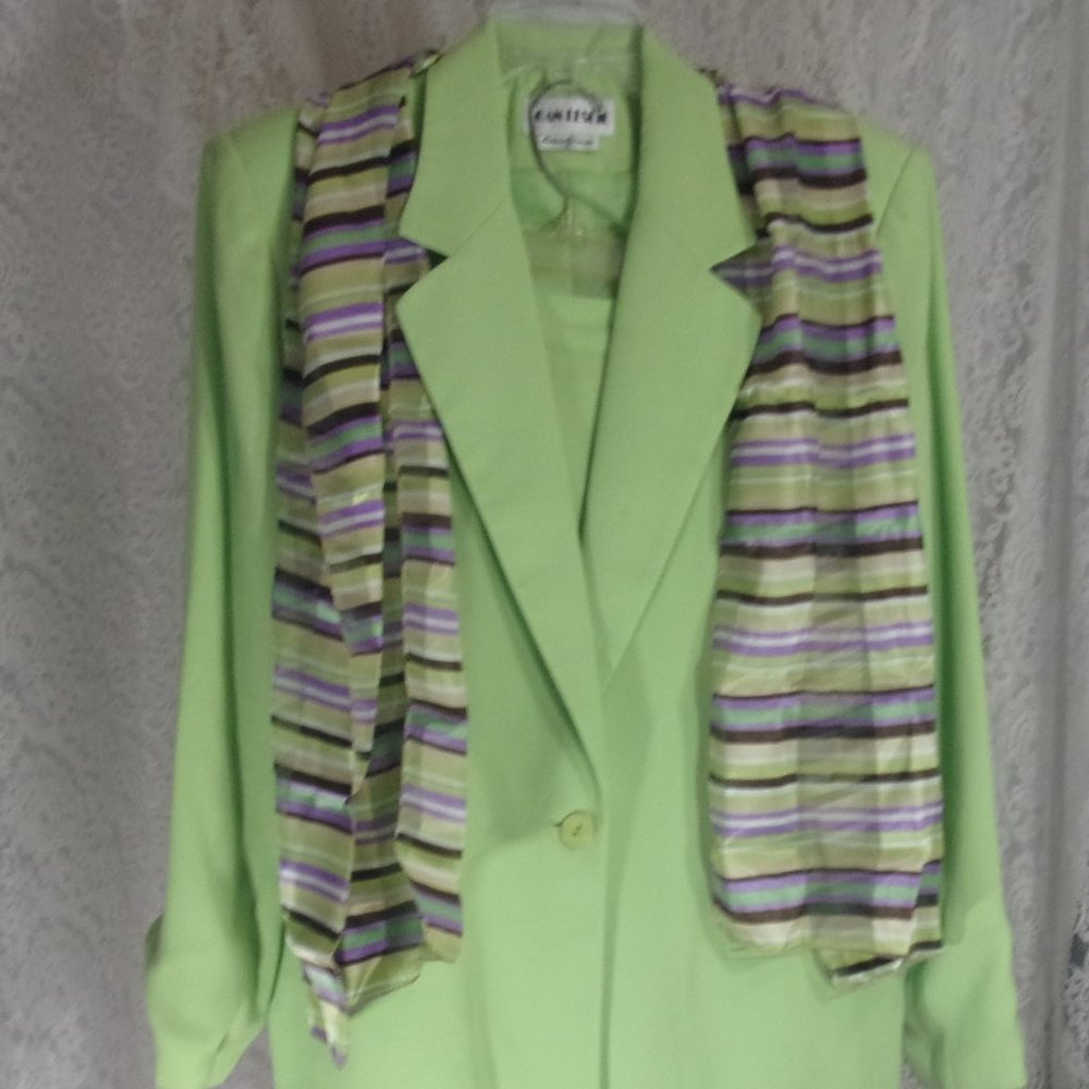 Joan Leslie Bright Green Classic Jacket Skirt Suit NWT Size 14